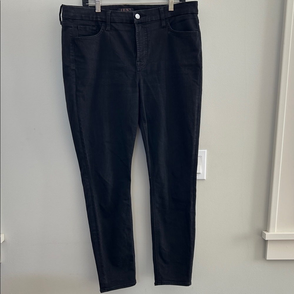 Jen7 Classic Black Skinny Jeans for Women